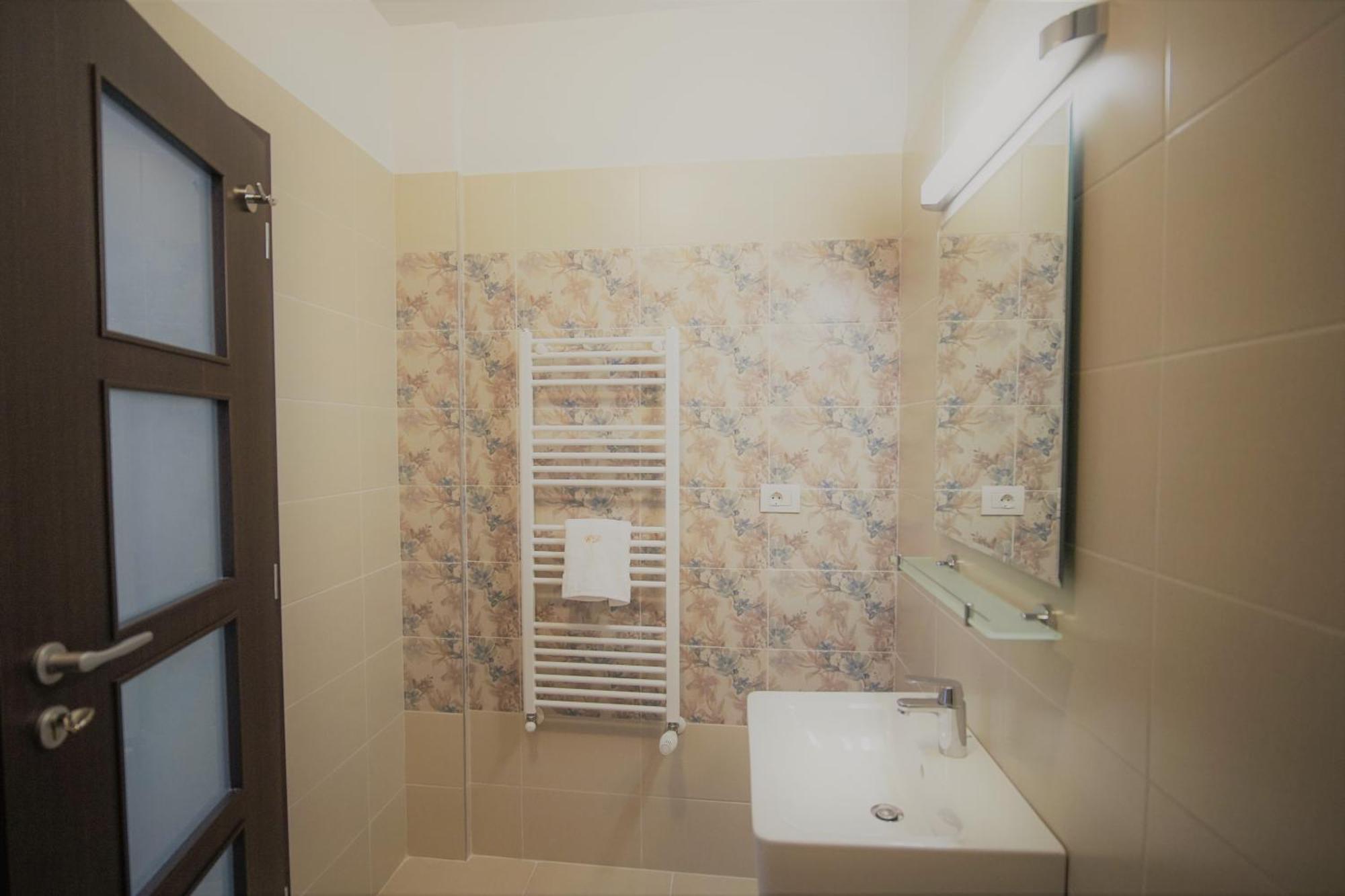 Hotel La Curtea Domneasca Piatra Neamţ Pokoj fotografie